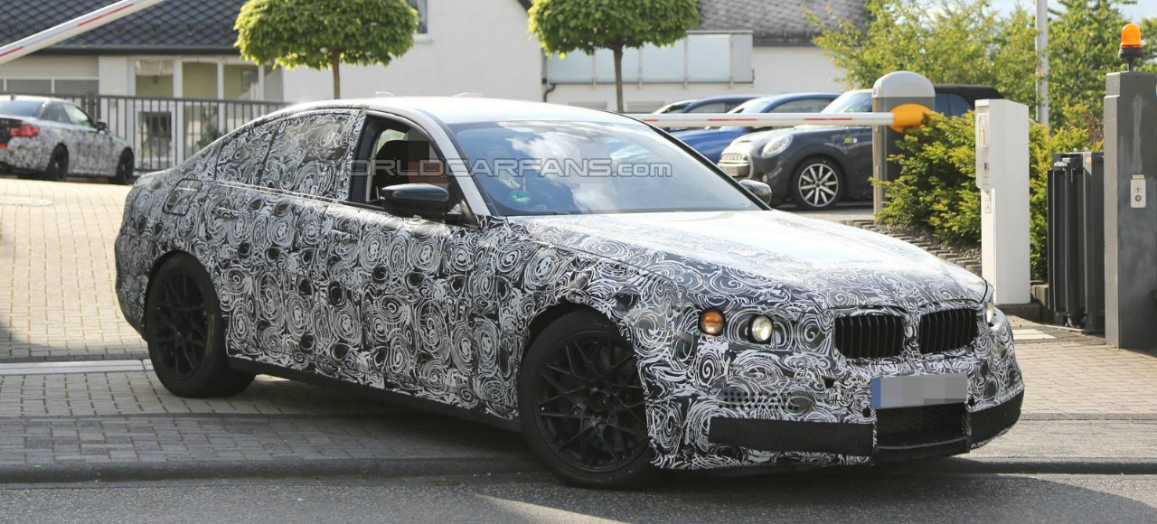 На Нюрнубргринге замечен прототип обновленной BMW M5