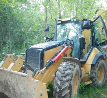 В Ленобласти попытались угнать трактор