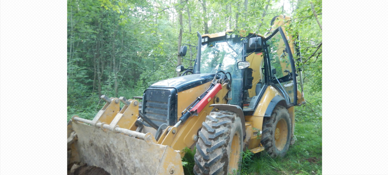 В Ленобласти попытались угнать трактор