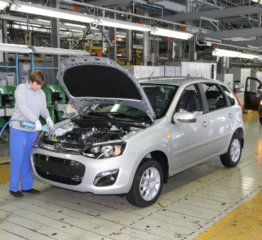 АвтоВАЗ возобновил работу конвейера