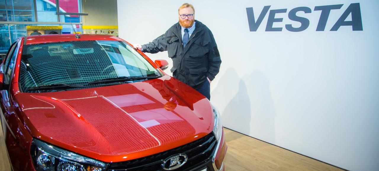 Депутат Милонов займется продвижением Lada Vesta