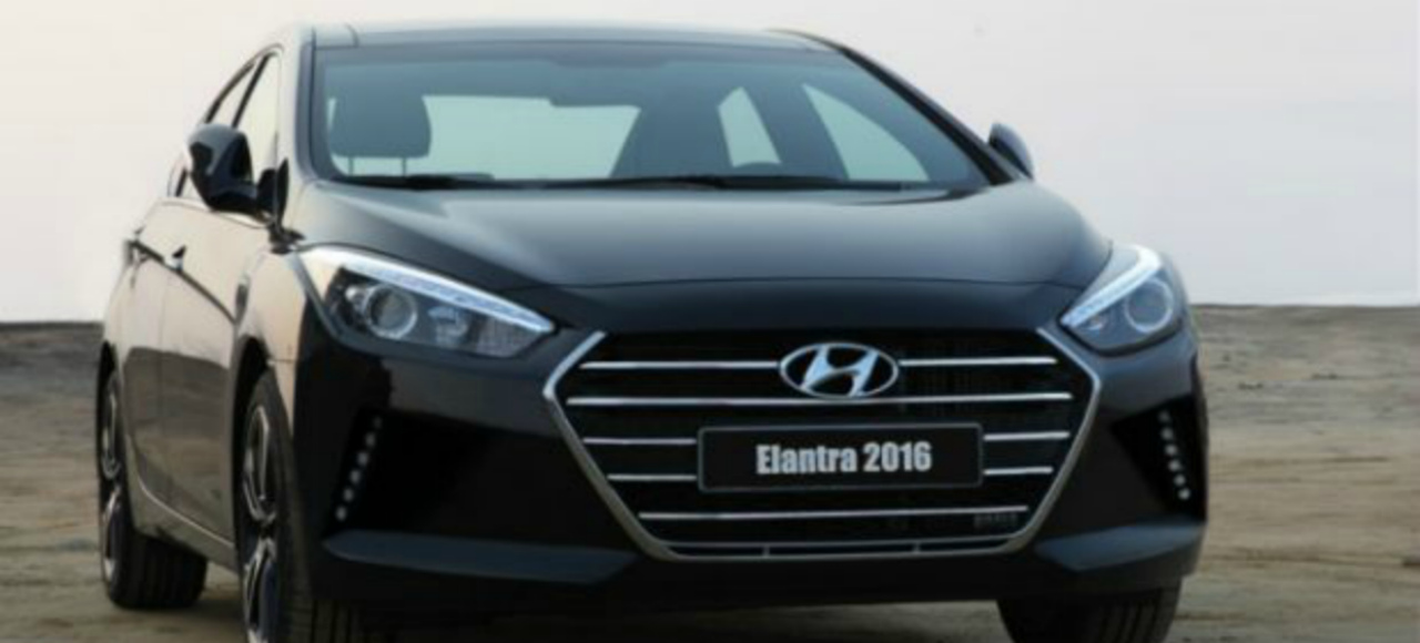 Появилось первое фото новой Hyundai Elantra