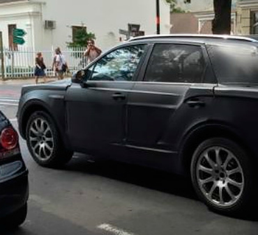 Замечен кроссовер от Bentley