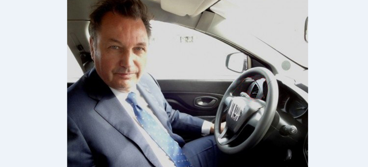 Появилось первое фото салона предсерийной Lada Xray