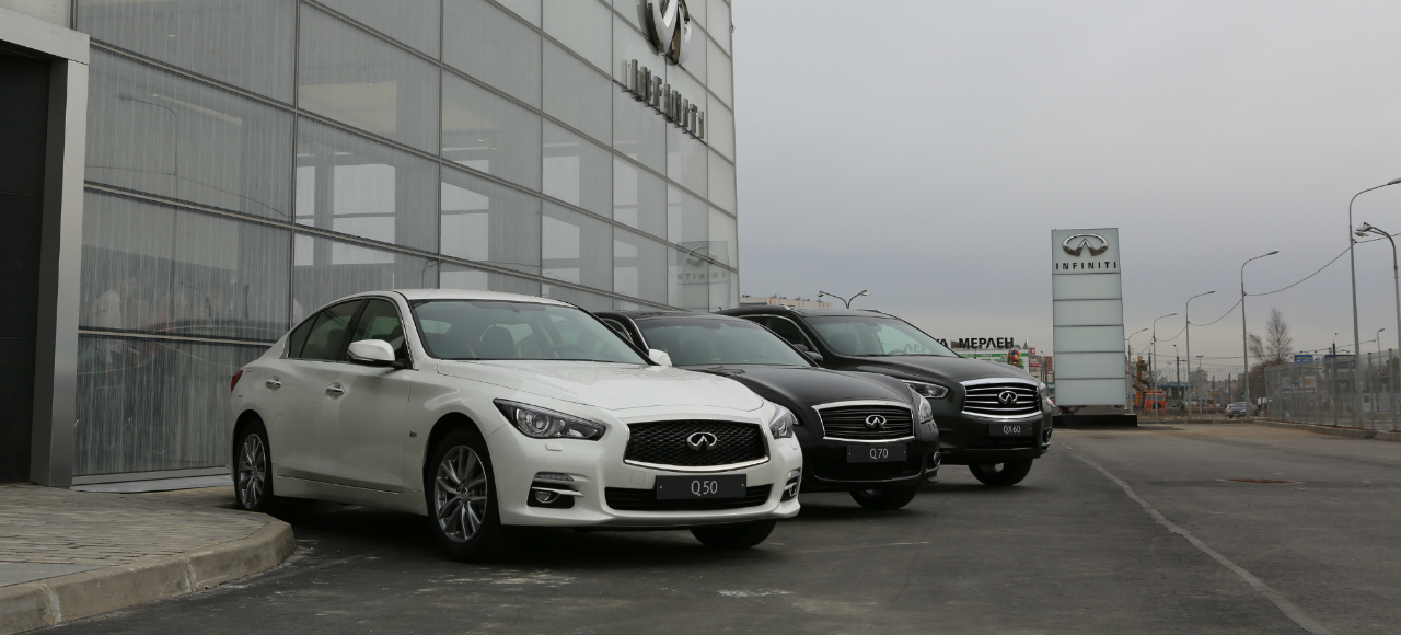 Infiniti открыла новый дилерский центр в Петербурге