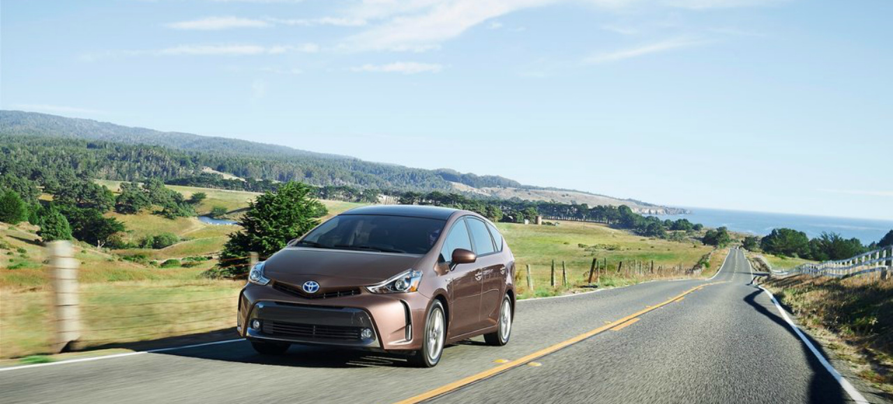 Новый Prius появится только в декабре 2015