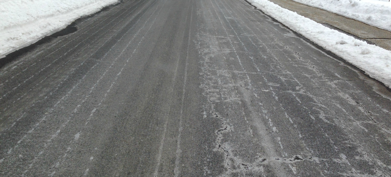 Обработку дорог реагентами предложено запретить