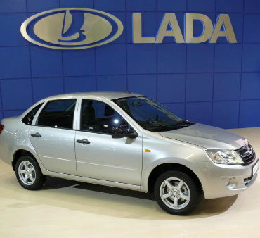 Продажи АВТОВАЗ сократились почти на четверть