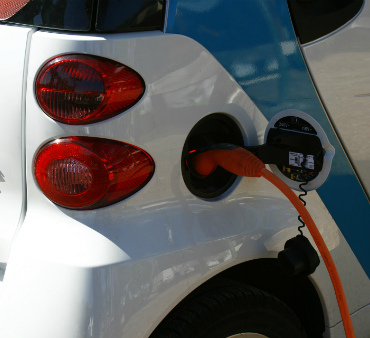 В Минпромторге разработают правила безопасности для электромобилей