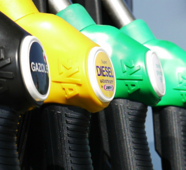 Цены на бензин снизились