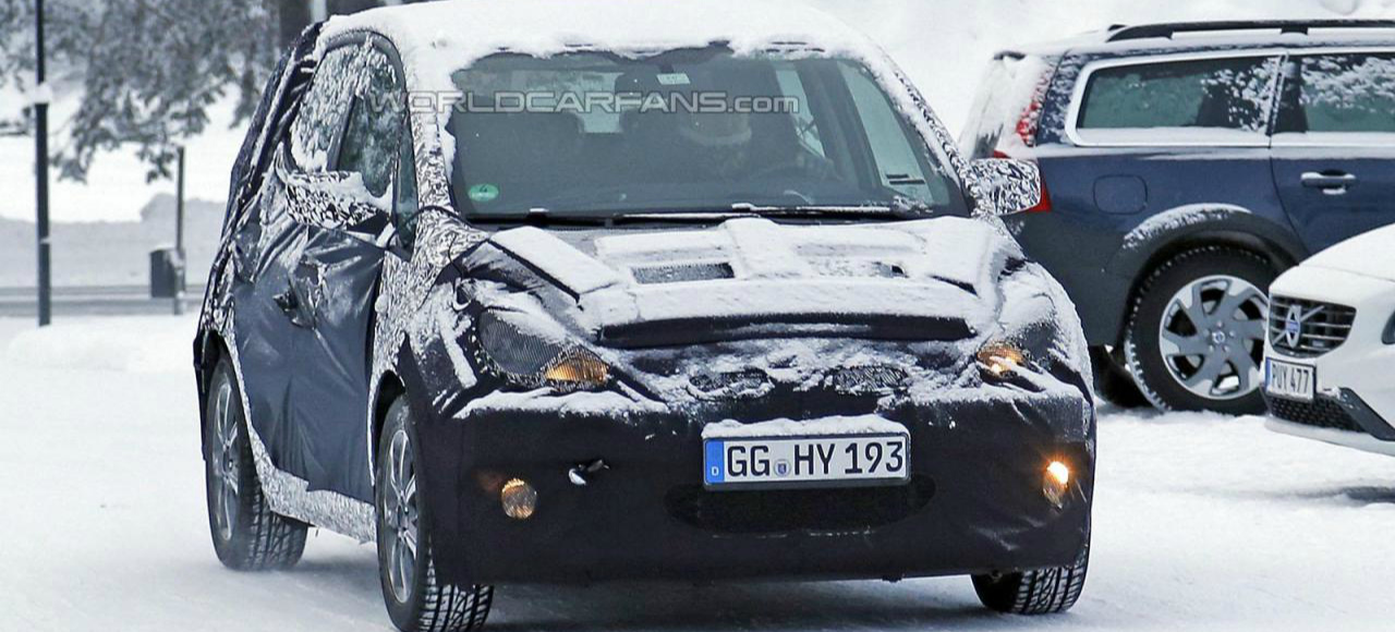 Прототип Hyundai ix20 попал в объективы камер