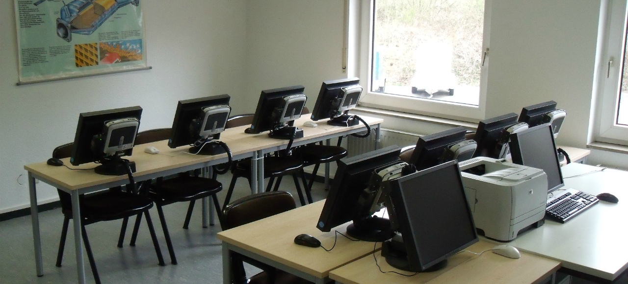 Экзамены на права хотят усложнить