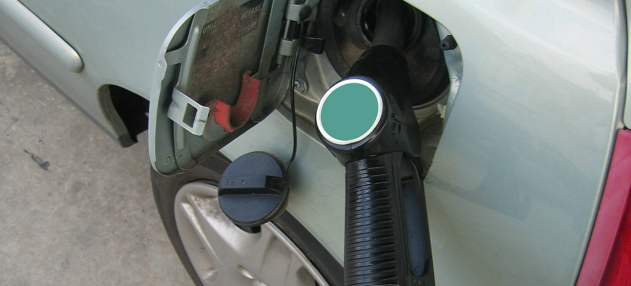 Беларусь отказывается от поставок дешевого бензина в Россию