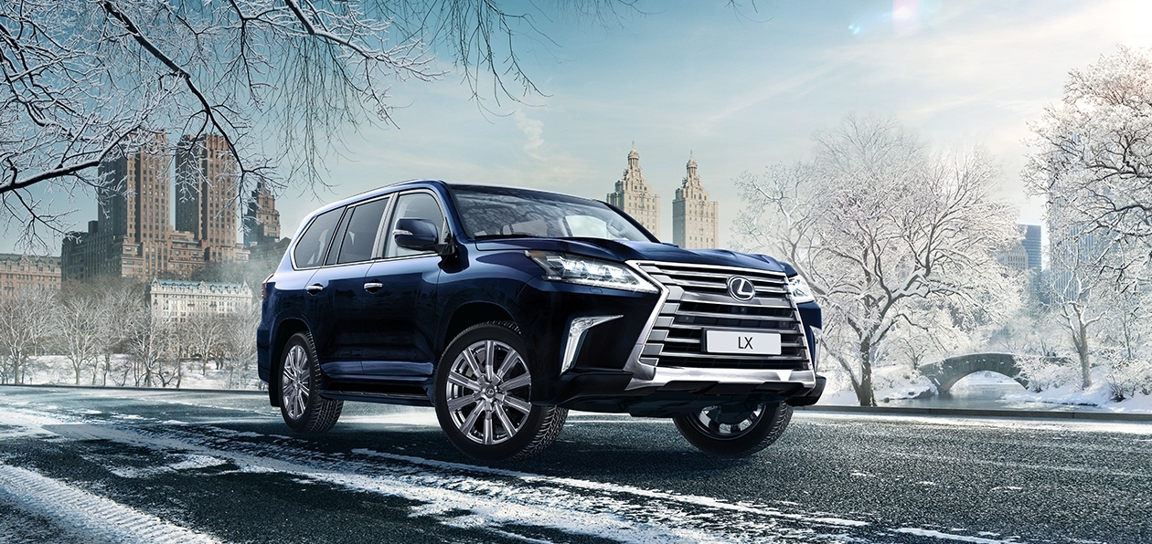 Lexus объявил о скидках на ноябрь