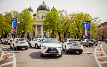 Lexus объявляет майские скидки