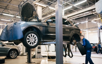 «Мерседес-Вагнер» предлагает удобный шиномонтаж