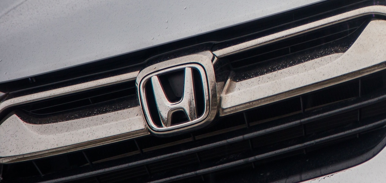 Honda даст скидку на замену масла и фильтров участникам отзывной кампании Takata