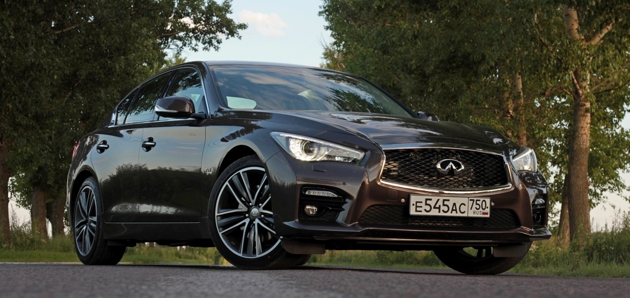 Тест-драйв Infiniti Q50 2.0t: четырехколесный PlayStation