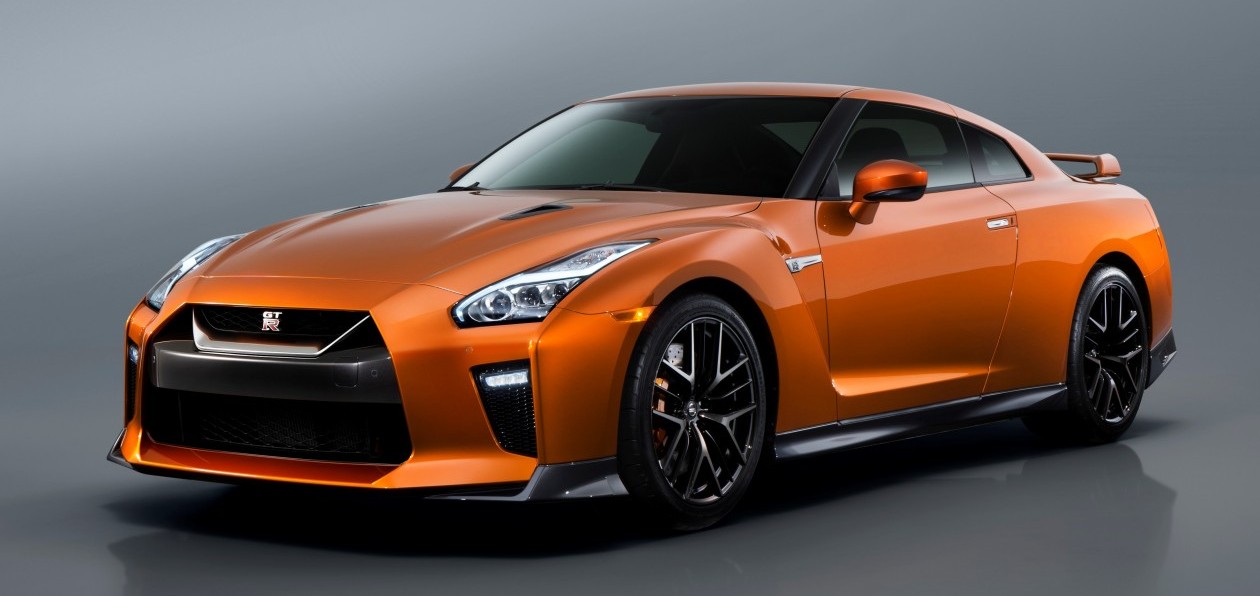 Нью-Йорк 2016: Nissan представил обновленный GT-R