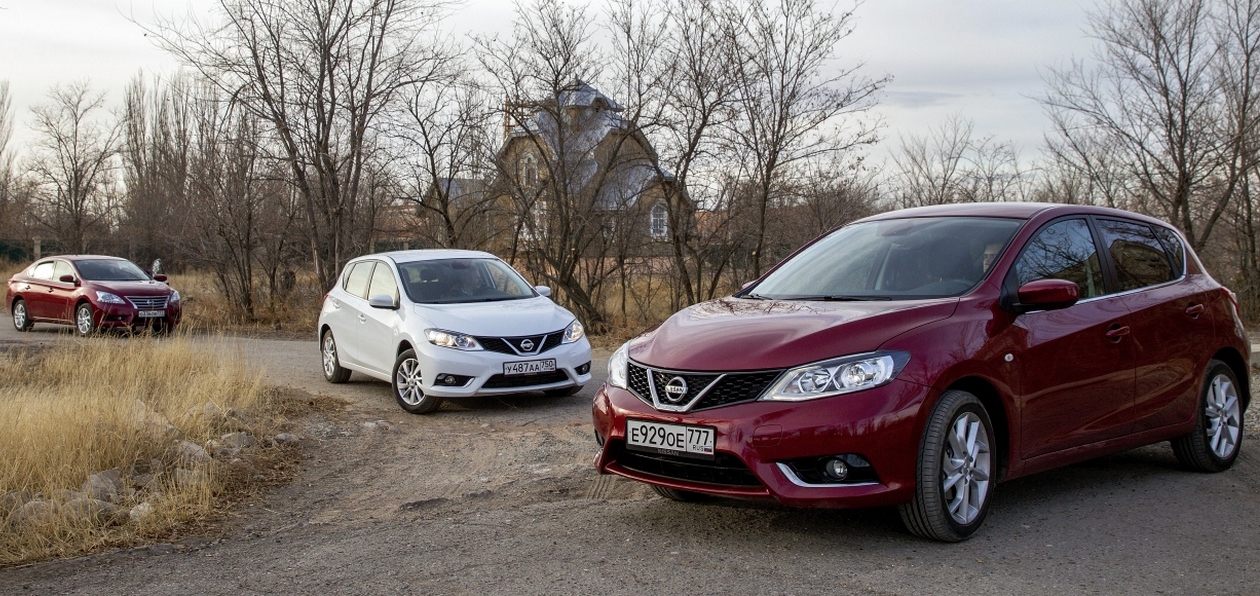 Тест-драйв Nissan Sentra и Nissan Tiida: седан или хэтч?