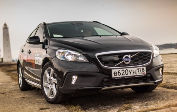 Тест-драйв Volvo V40 Cross Country D2: брать ли дизель?