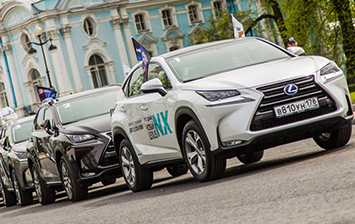 Автопробег Lexus: 20 кроссоверов NX и 5 граней Петербурга
