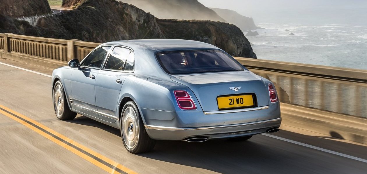 Новые модели Bentley породнятся с Porsche Panamera
