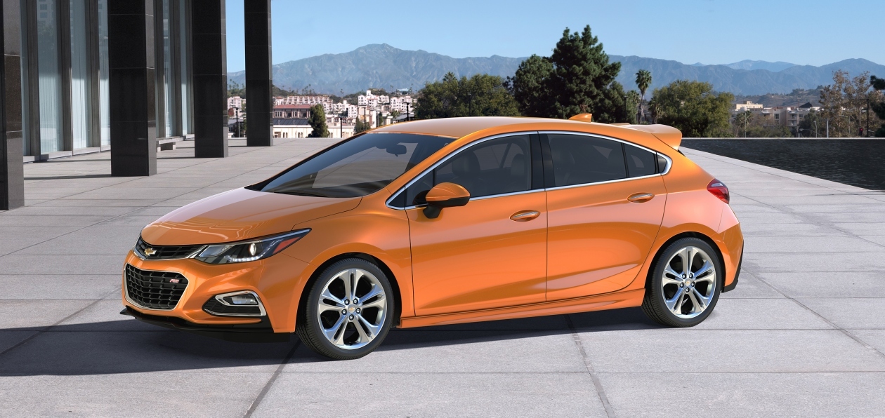 Стала известна цена нового хэтчбека Chevrolet Cruze