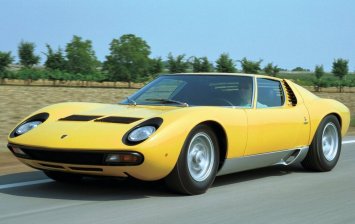 В Lamborghini отметили юбилей суперкара Miura