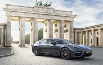 Porsche представил новое поколение Panamera