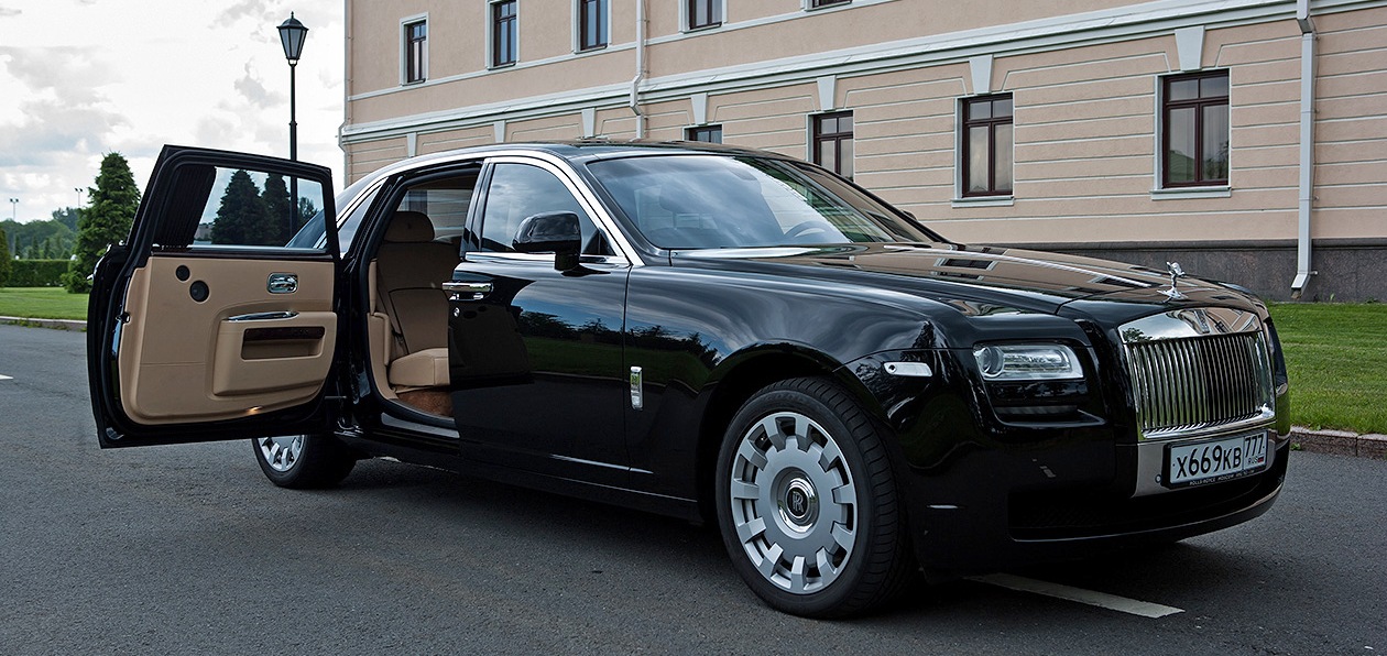 Тест-драйв Rolls-Royce Ghost: микстура от скромности