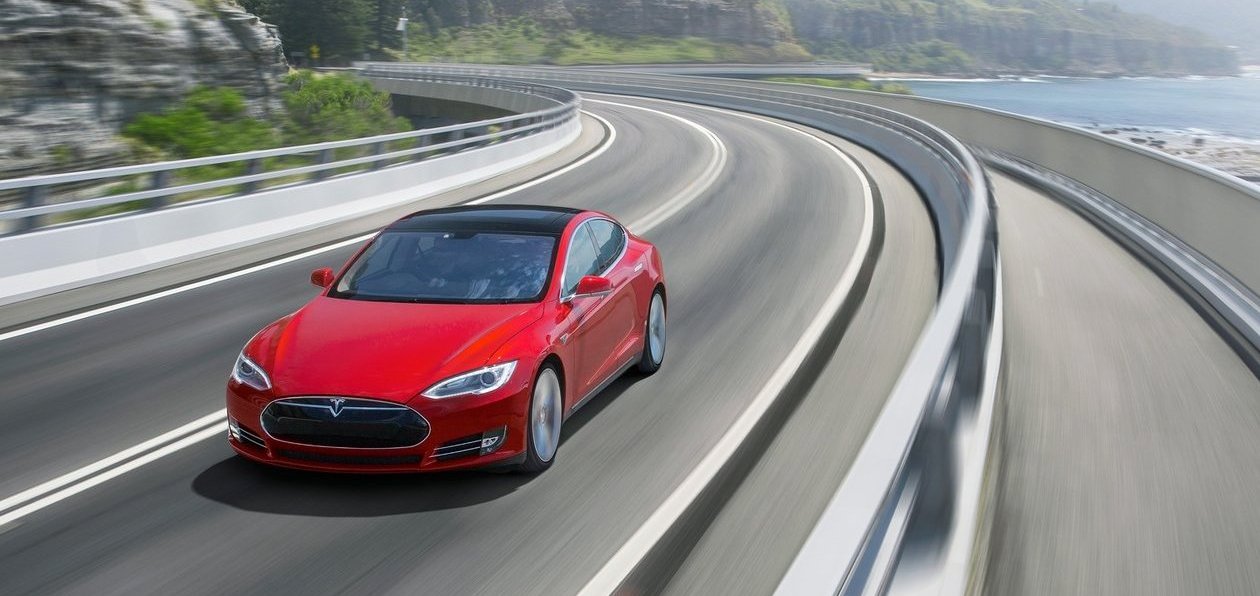 Ехавшая на автопилоте Tesla попала в смертельное ДТП