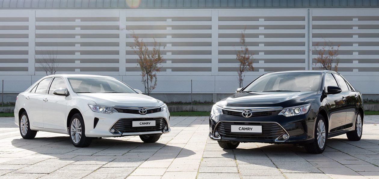 Toyota продала в России 300 тысяч седанов Camry