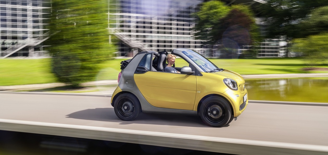 Кабриолет smart можно купить с механической коробкой передач