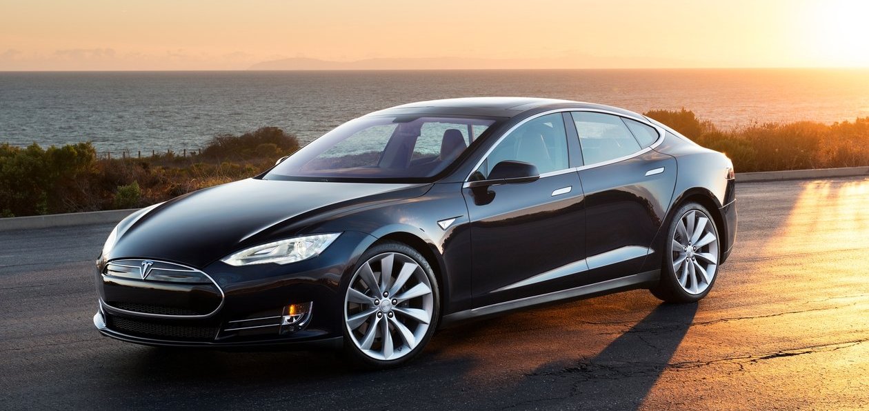Россиянам надоела Tesla