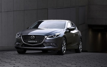 Стали известны комплектации новой Mazda3