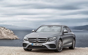 В России стали доступны новые версии Mercedes E-Class
