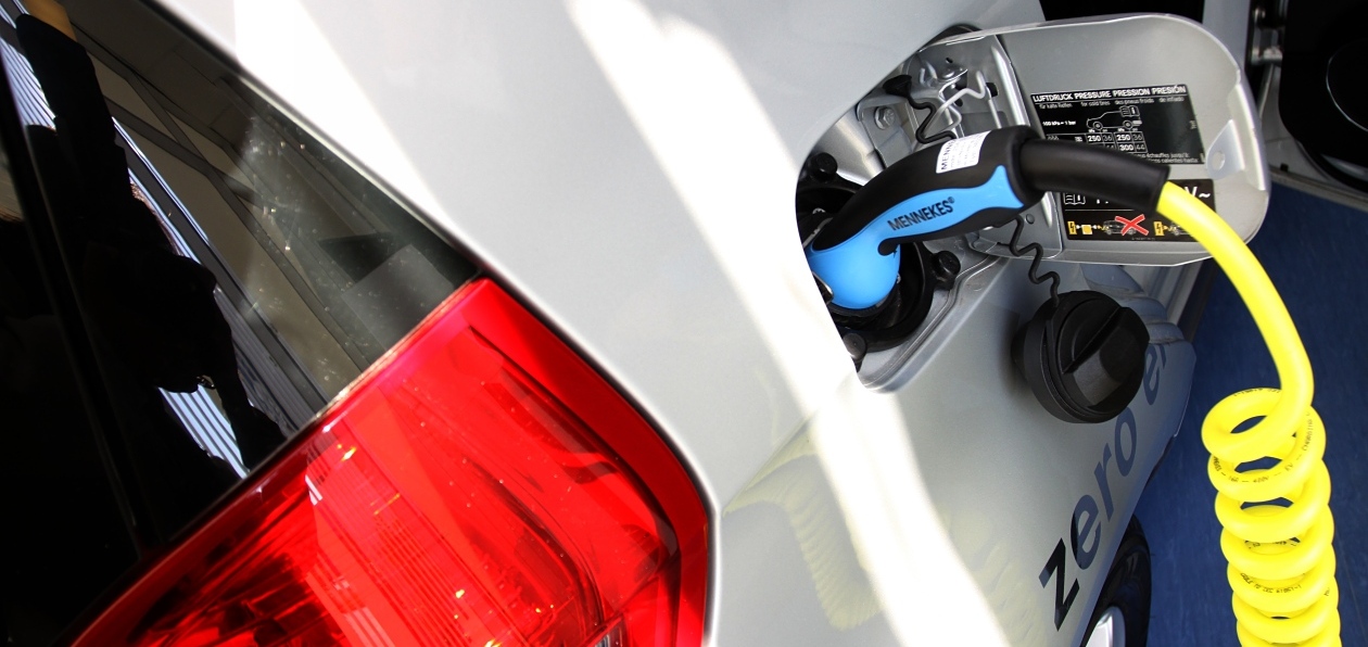 Mercedes готовит четыре электромобиля под новым брендом