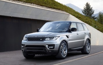 Range Rover Sport получил новые двигатель и оборудование