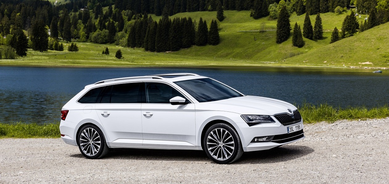 Новая Skoda Superb Combi прибудет в Россию осенью