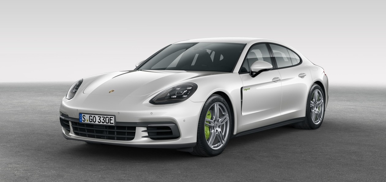 Париж 2016: Porsche готовит гибридную Panamera