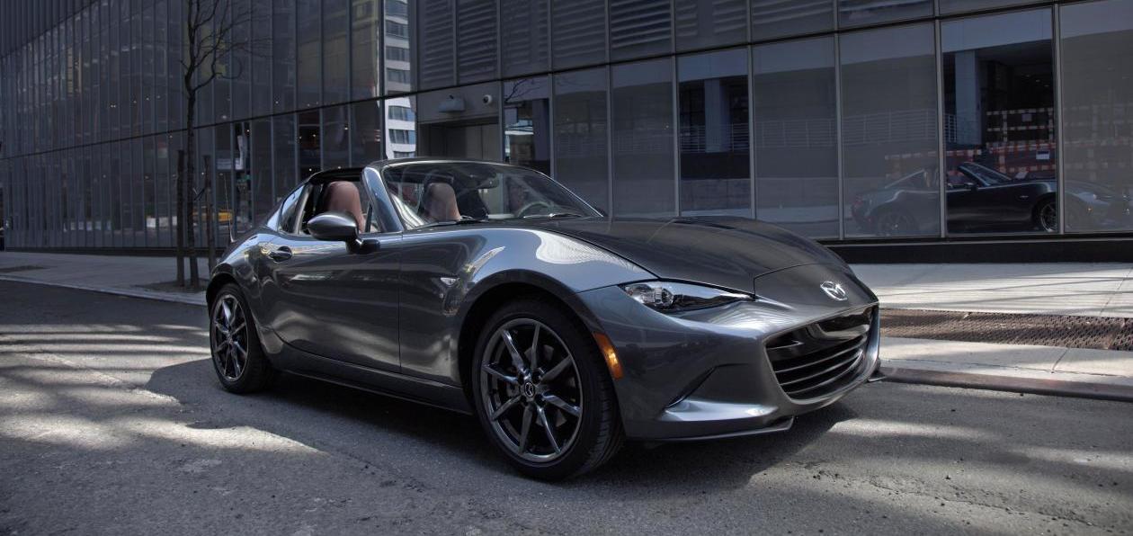 Mazda не исключает появления родстера MX-5 RF в России