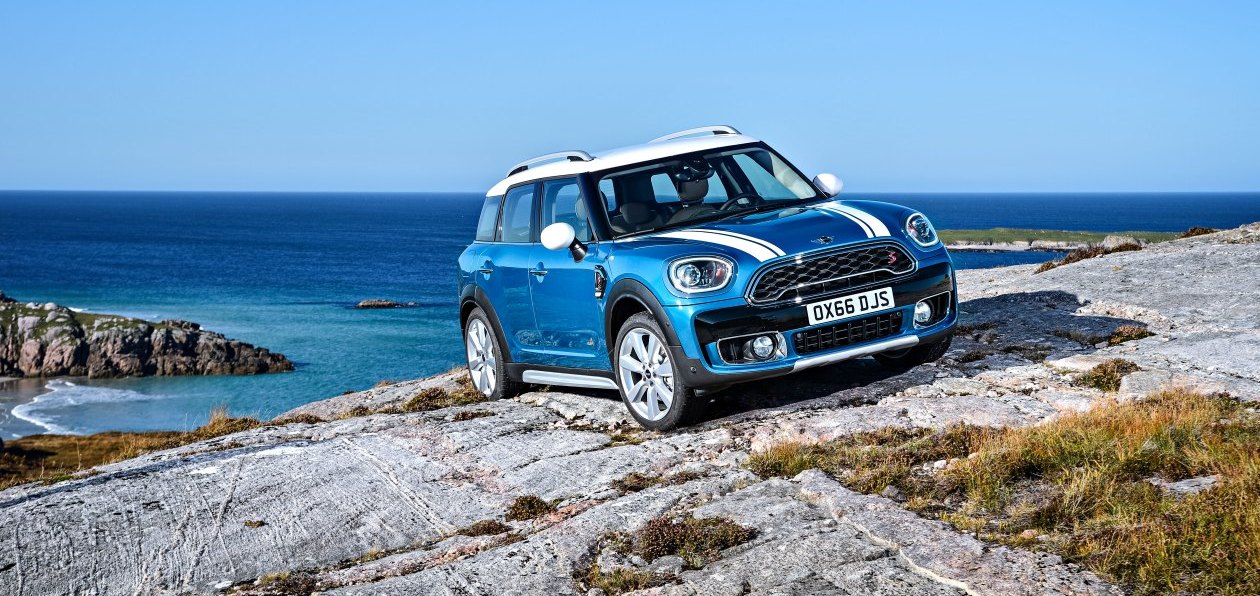 Mini рассекретил новый Countryman