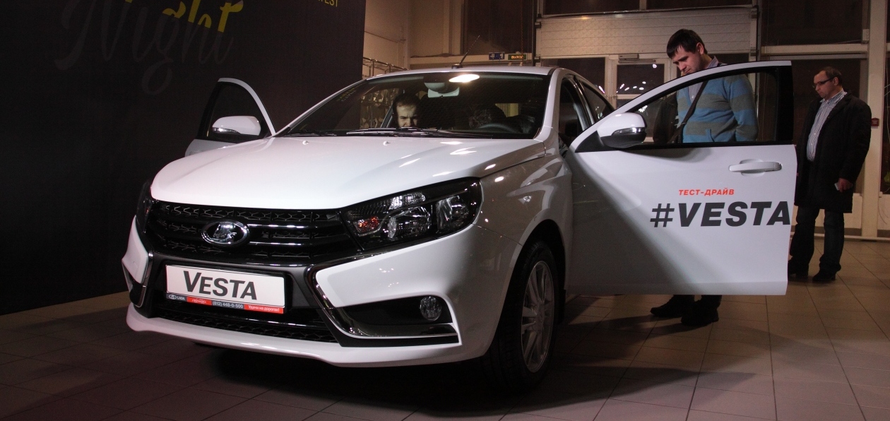 Российский авторынок продолжает падать