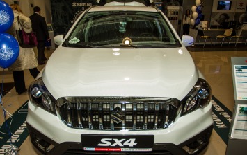 В Петербурге представили обновленный Suzuki SX4