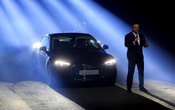 В Москве с помпой представили Audi A5 нового поколения