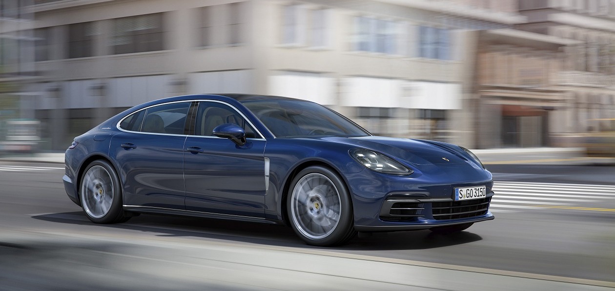 Лос-Анджелес 2016: Porsche выпустил новые версии Panamera