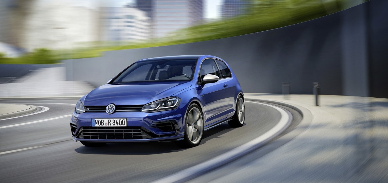Новые версии обновленного Volkswagen Golf стали доступны для заказа
