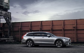 Polestar «оптимизировал» новый Volvo V90 Cross Country