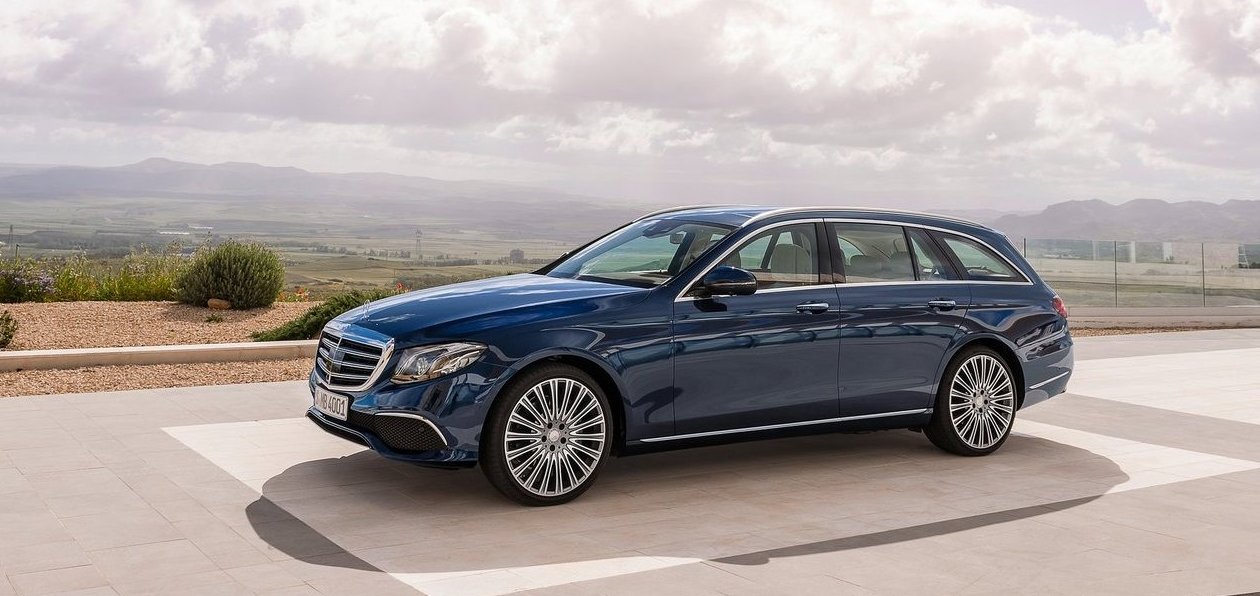 Mercedes оценил в рублях две версии универсала E-Class